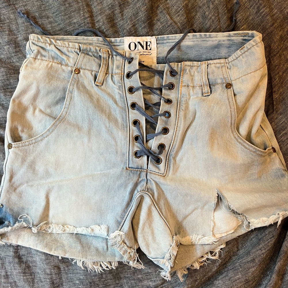 ONE LACED TIED DENIM SHORTS
